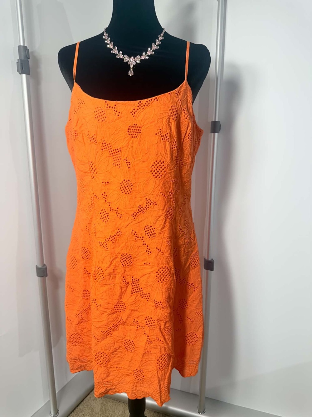 #251 Lulus Orange Floral Eyelet Embroidered Midi Dress L